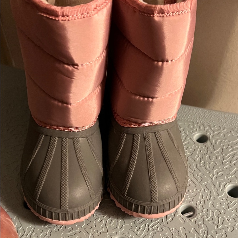 Old Navy Pink and Gray Kids Rain & Snow Boots